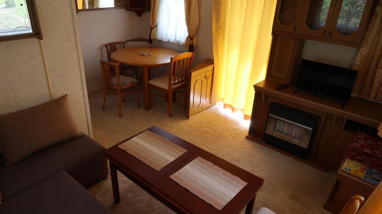 Privat Ave-Mobilhaus Villa Lipótszentmiklós Kültér fotó
