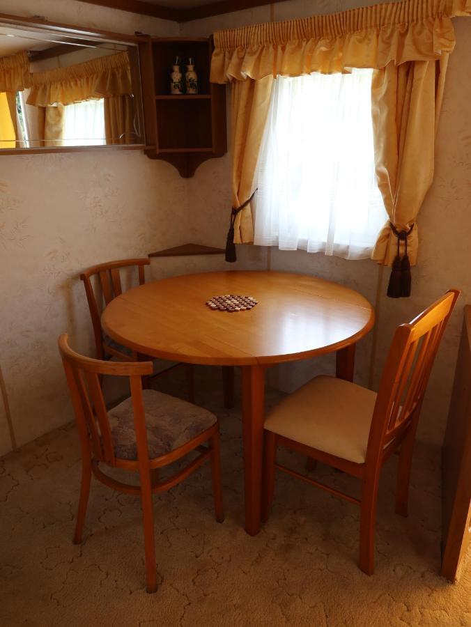 Privat Ave-Mobilhaus Villa Lipótszentmiklós Kültér fotó
